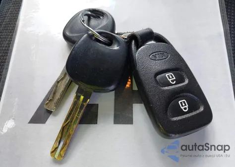 2012 Kia Sorento Lx from USA, damaged, VIN 5XYKT3A69CG220384